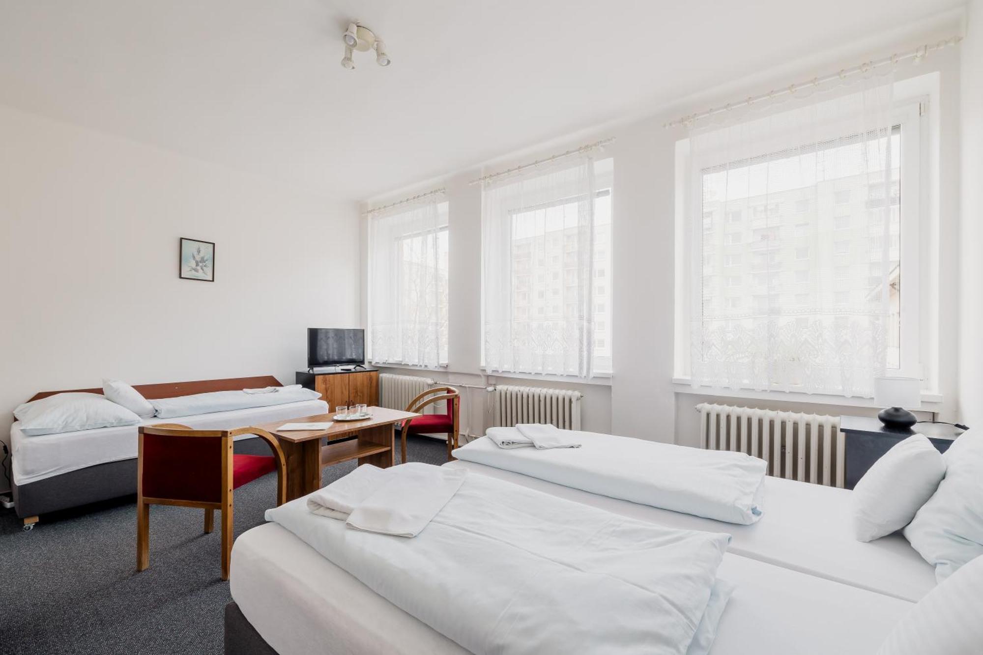 Hotel Dobruška Dış mekan fotoğraf